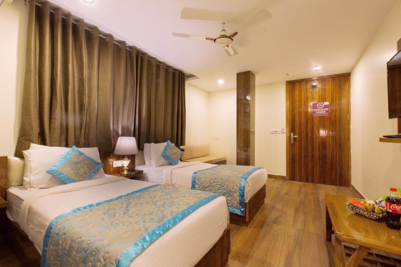 Hotel Viva Palace By Opo New Delhi Bagian luar foto